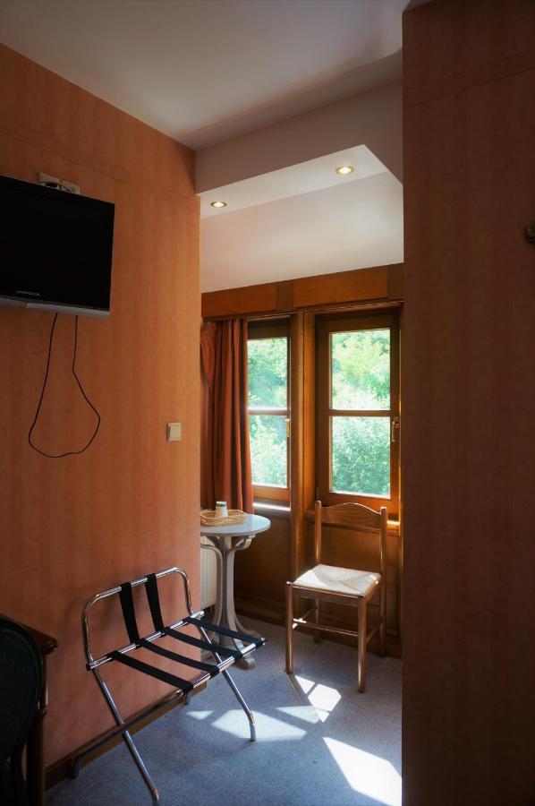 Hotel Du Roy บูยง ภายนอก รูปภาพ