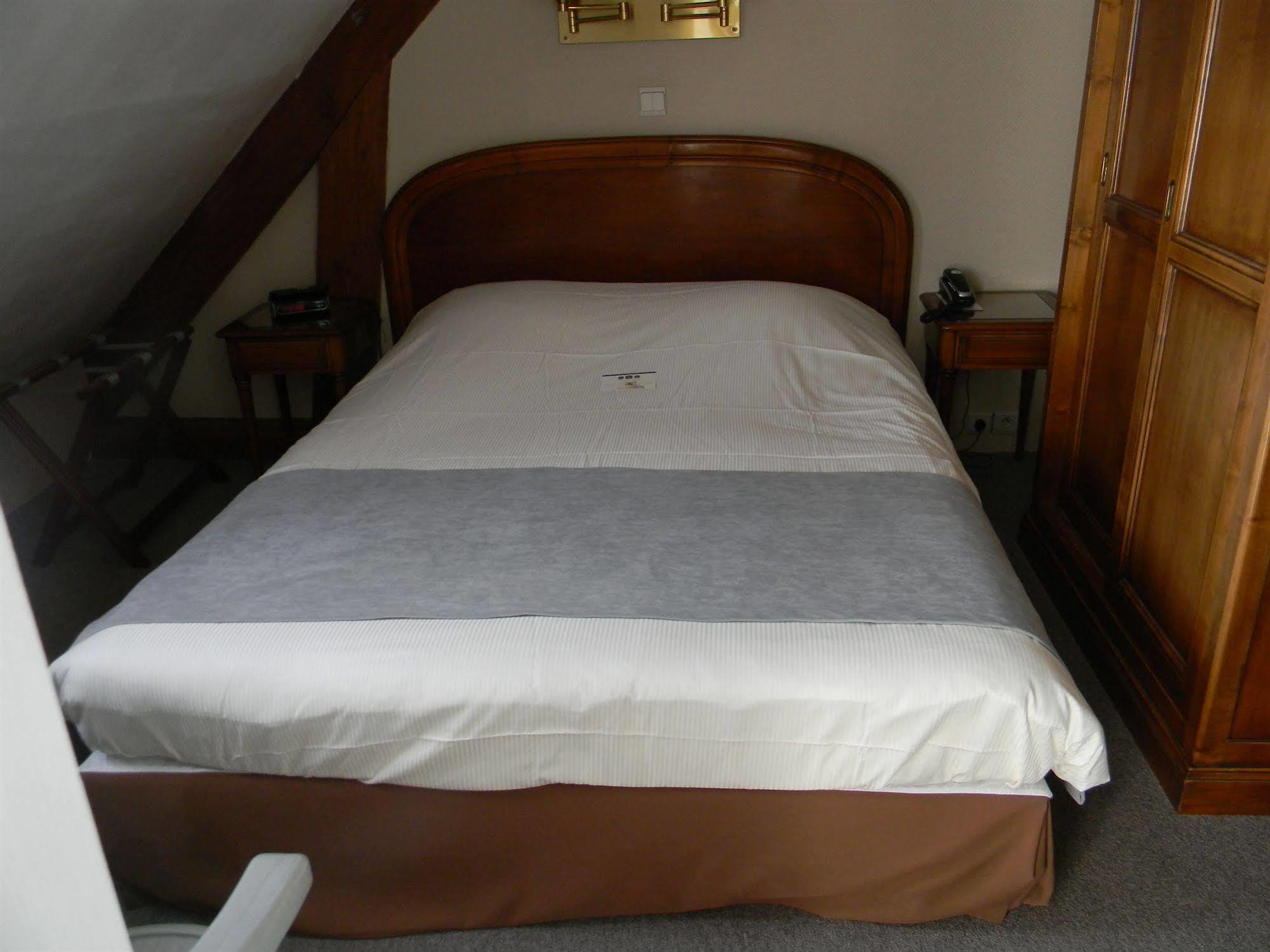 Hotel Du Roy บูยง ภายนอก รูปภาพ