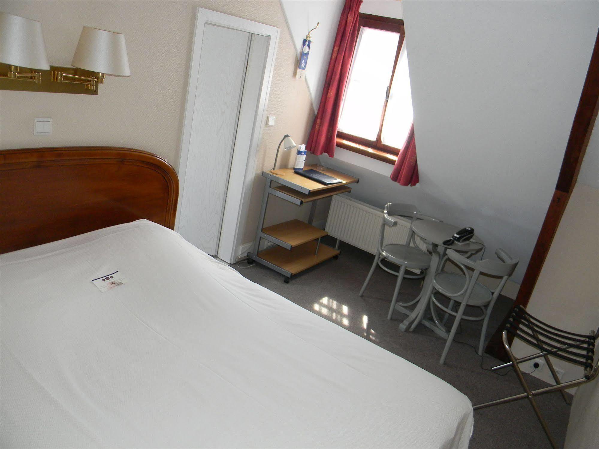 Hotel Du Roy บูยง ภายนอก รูปภาพ