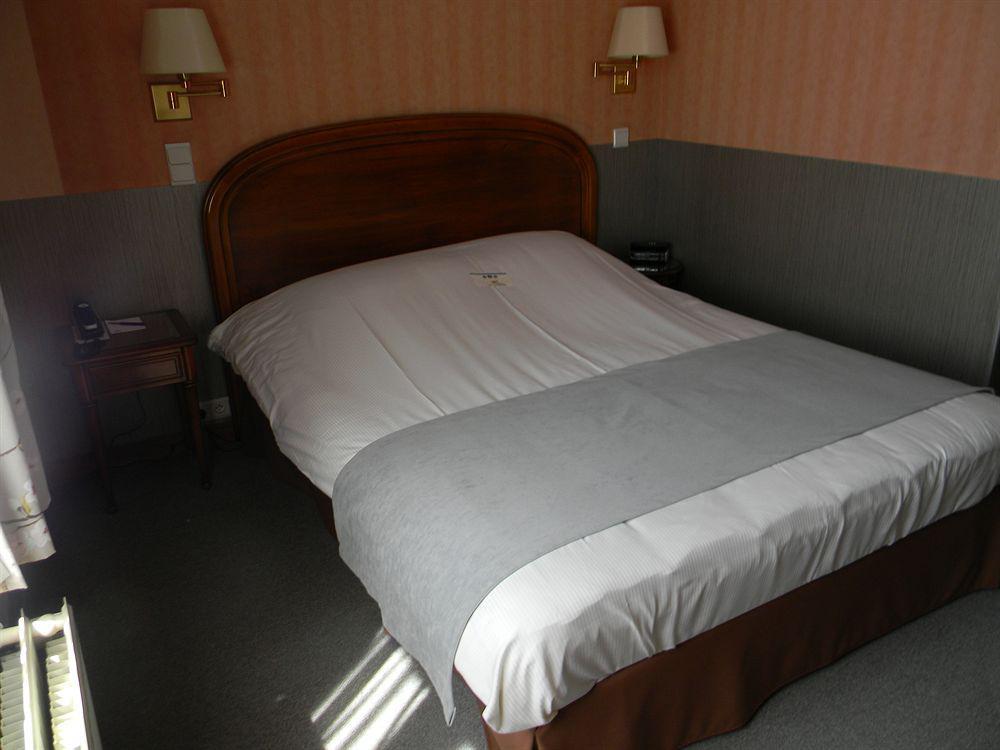 Hotel Du Roy บูยง ภายนอก รูปภาพ